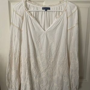 Smocked v neck embroidered blouson